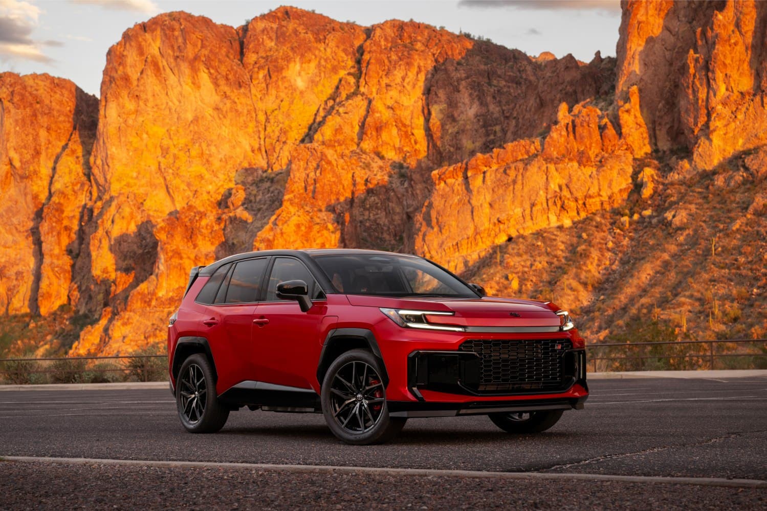 2025 Toyota RAV4 2.5 Hybrid, Düşük KM