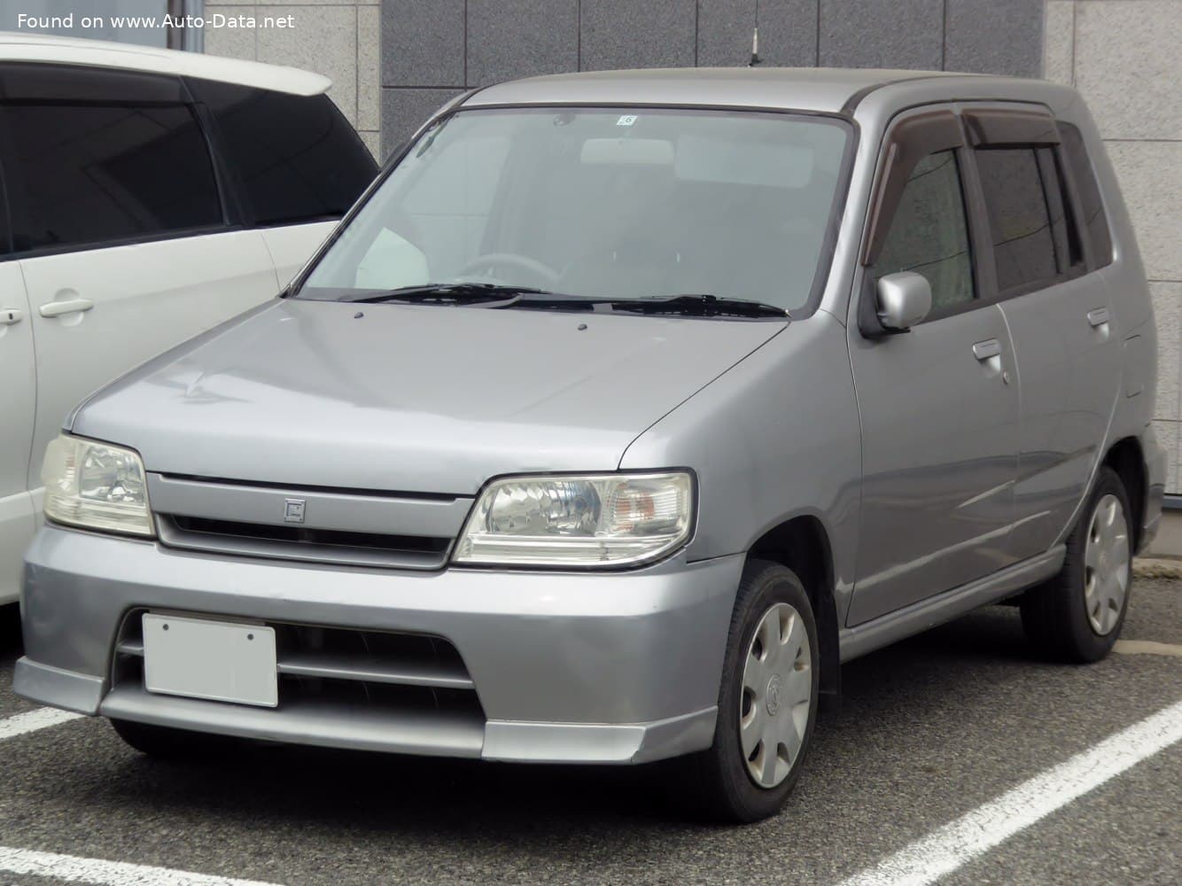 2000 Nissan Cube 1.3i