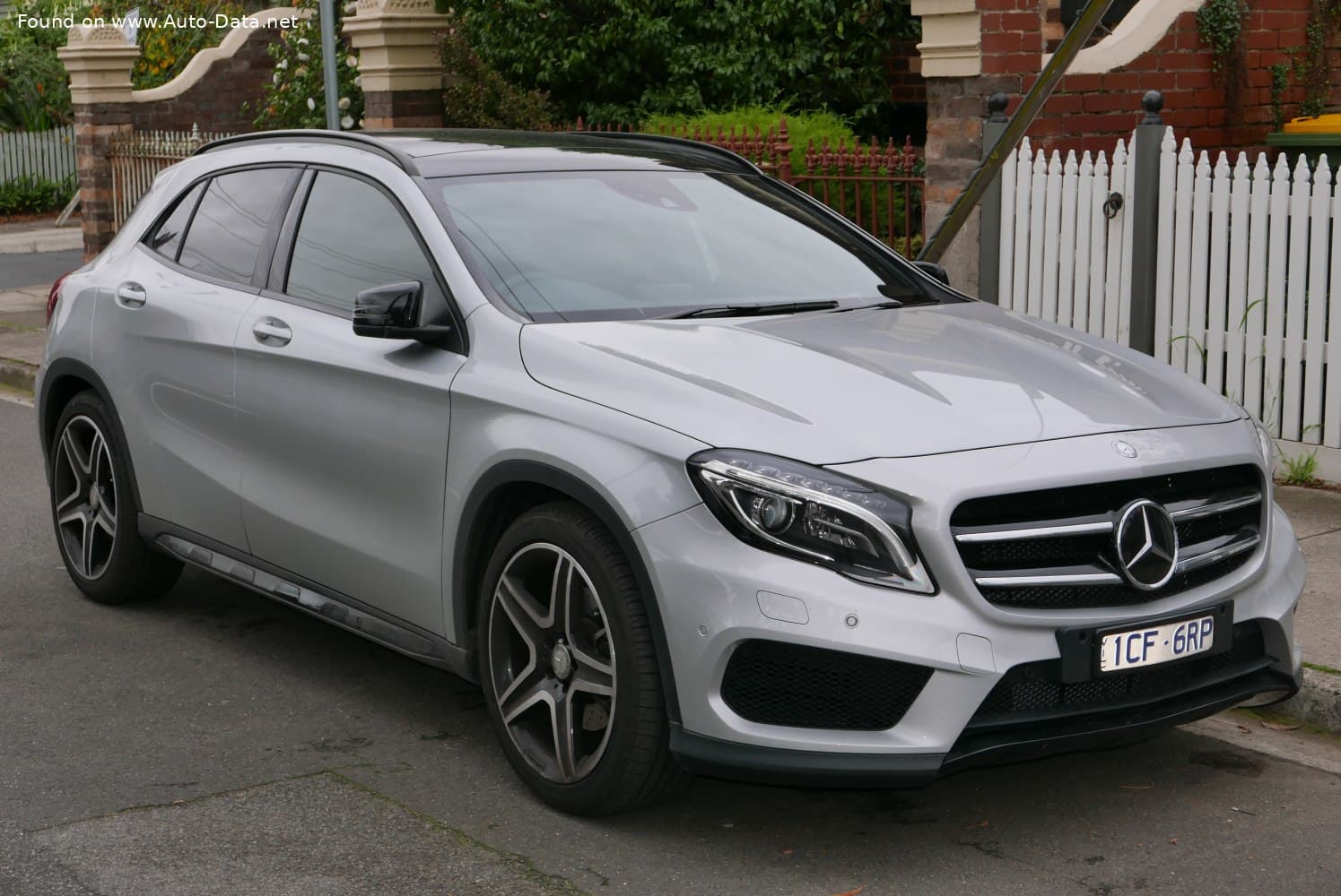 2014 Mercedes-Benz GLA 200