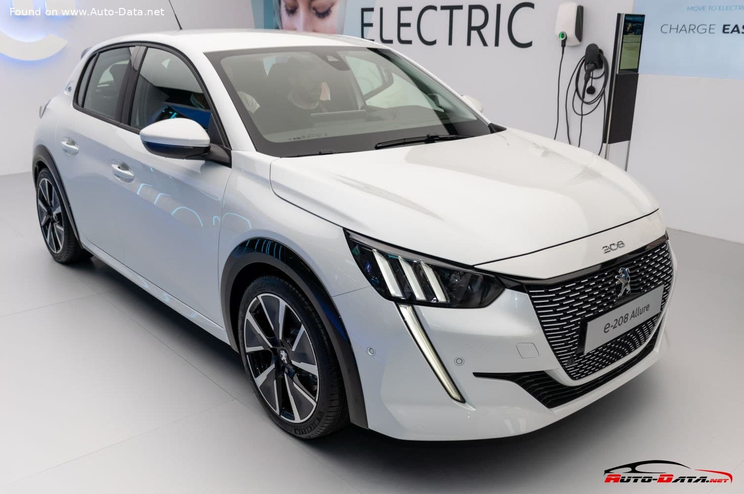 2021 Peugeot 208 1.2 VTi, Düşük KM